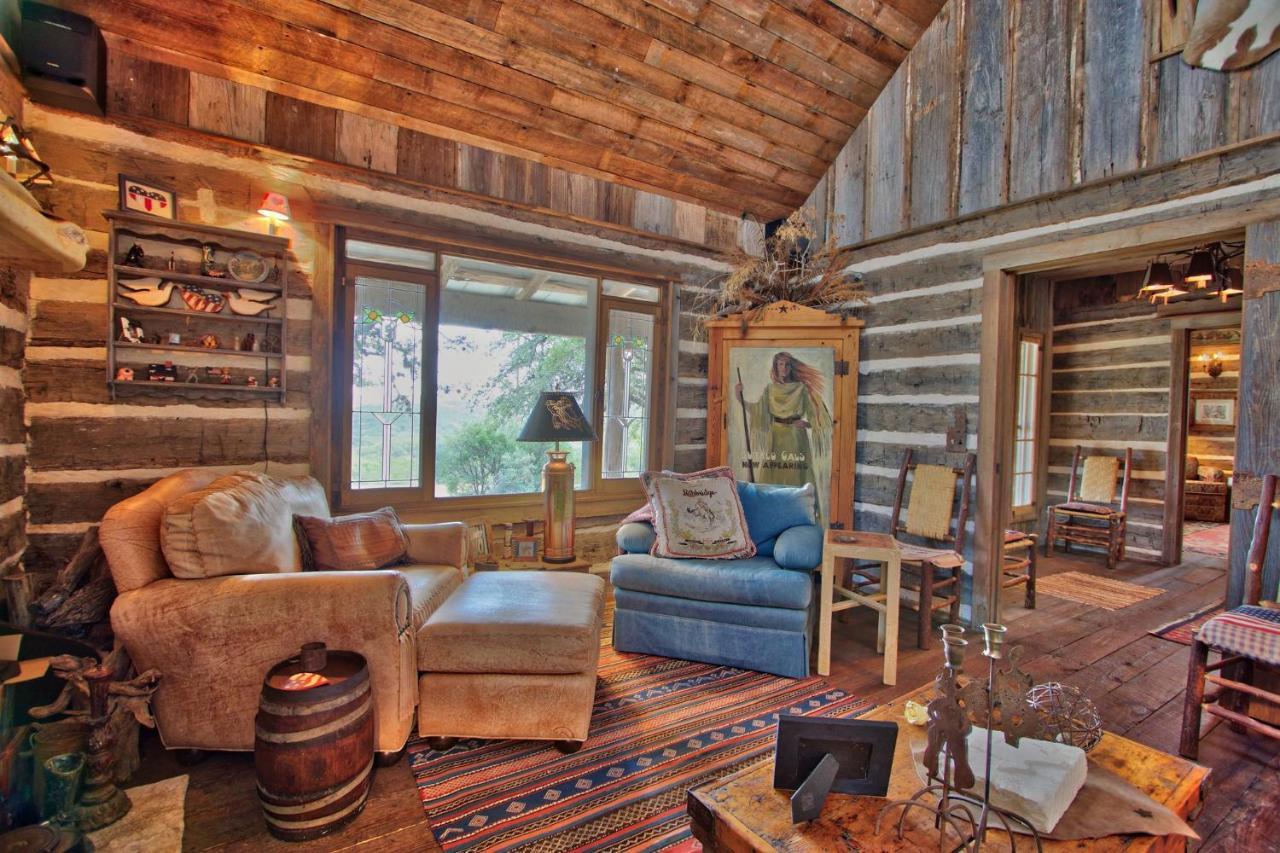 Log Cabin At Old Glory Ranch Villa Wimberley Exterior photo