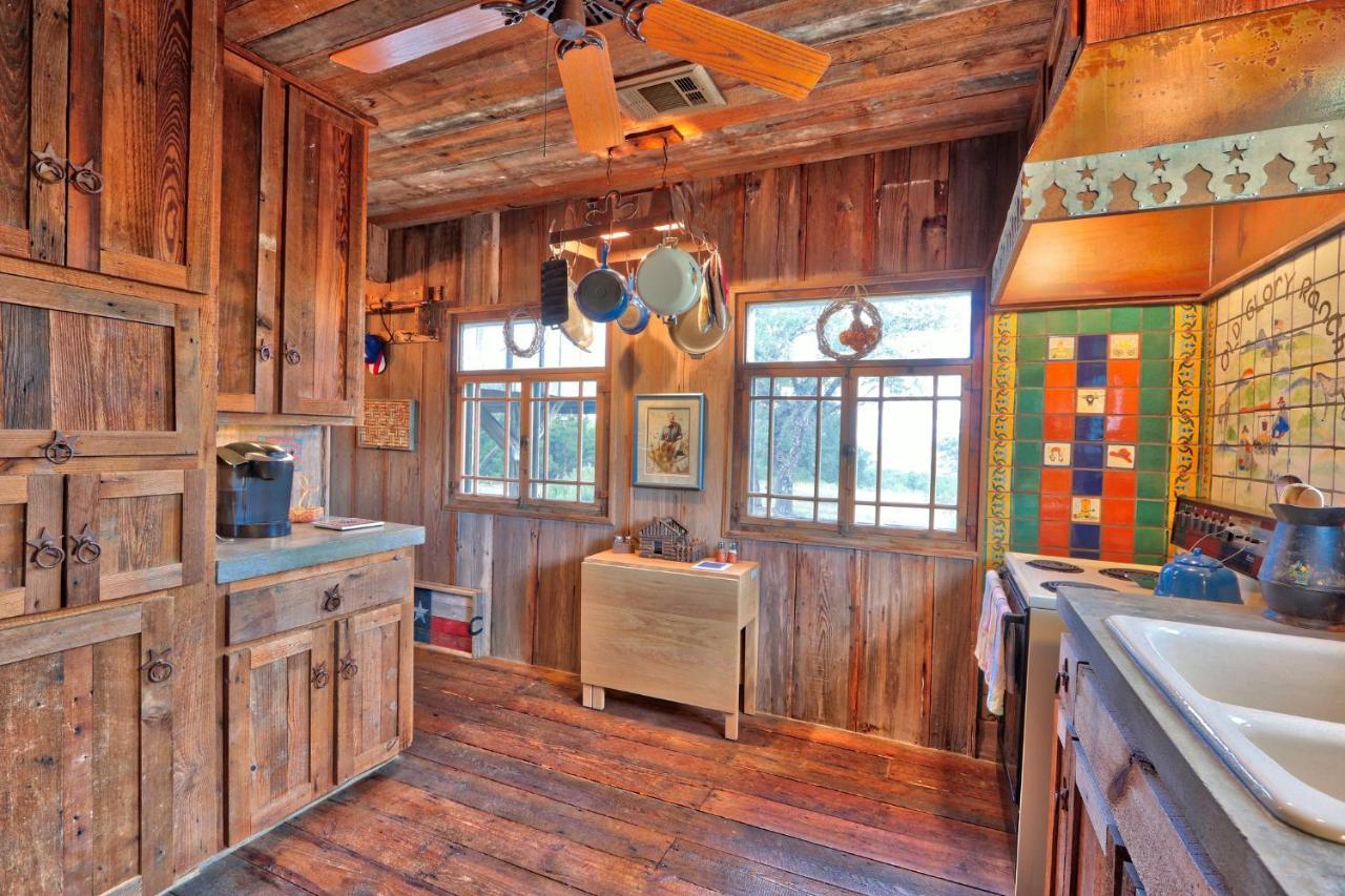 Log Cabin At Old Glory Ranch Villa Wimberley Exterior photo