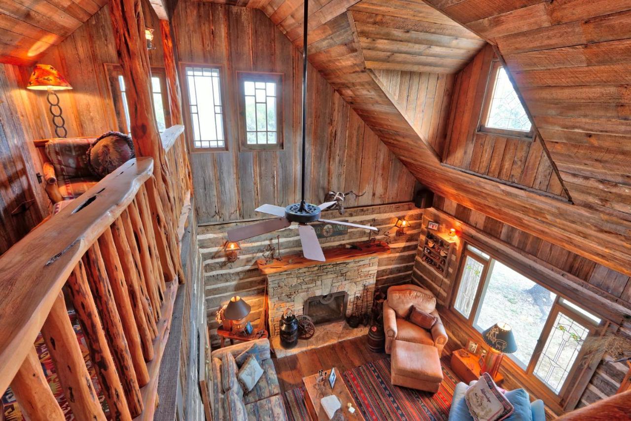Log Cabin At Old Glory Ranch Villa Wimberley Exterior photo